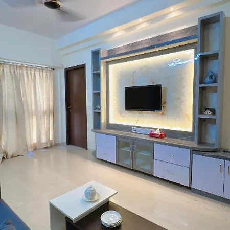 Pixiestays 1807 Malad East Mumbai
